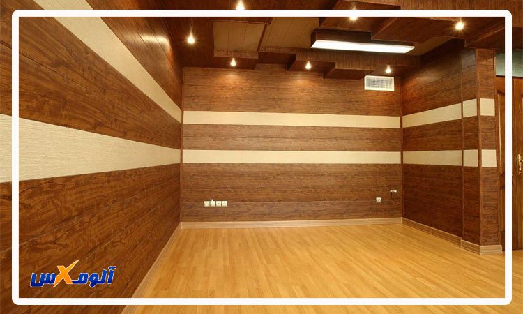 مقایسه دیوارپوش‌های PVC و پانل‌های آلومینیوم کامپوزیت برای فضاهای داخلی