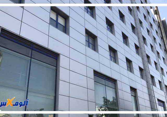 بلاگ کاربرد پانل های آلومینیوم کامپوزیت در عناصر ترافیکی شهری