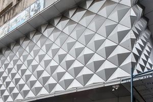 اجرای نمای بیرونی ساختمان با ورق کامپوزیت آلومینیومی